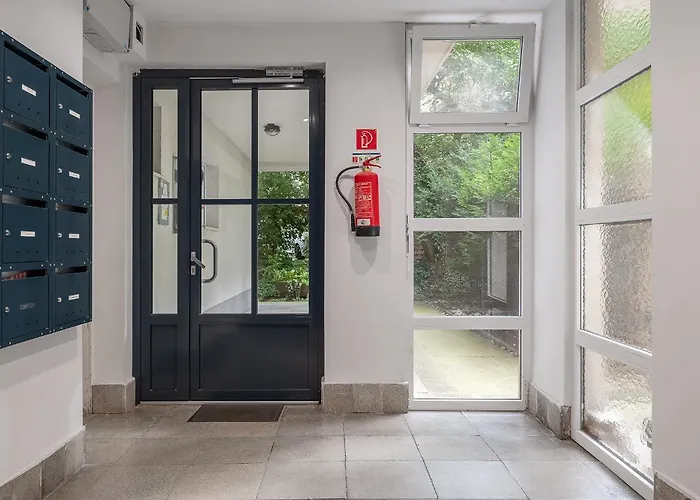 Appartement Lovely Quiet Near Heroes Square By Cavaland