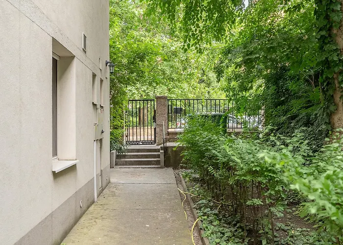Lovely Quiet Near Heroes Square By Cavaland Appartement Budapest