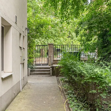 Lovely Quiet Near Heroes Square By Cavaland Apartment Budapest